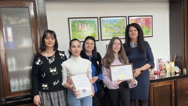 Ученици от „Йовков“ с национално признание за предприемачески постижения