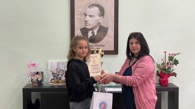 Ученичка от „Йовков“ с награда от XXVI Национален фестивал на детската книга